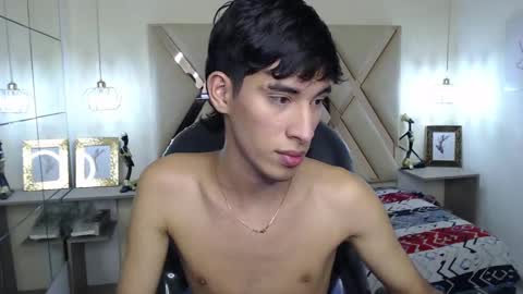 Snapshot of ferphoenix_ chatting on December 28, 2024, 6:49 am FER PHOENIX online show from December 28, 2024, 6:49 am