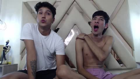 Snapshot of ferphoenix_ chatting on January 8, 2025, 10:15 am FER PHOENIX online show from January 8, 2025, 10:15 am