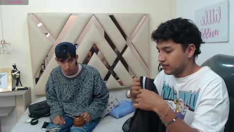 Snapshot of ferphoenix_ chatting on January 13, 2025, 3:34 am FER PHOENIX online show from January 13, 2025, 3:34 am