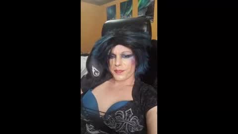 Selenaironside online show from December 16, 2025, 11:37 am