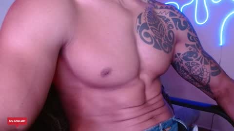Snapshot of festbody1 chatting on February 2, 2025, 4:32 pm Festbody1 online show from February 2, 2025, 4:32 pm
