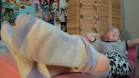 Rey online show from December 4, 2024, 2:37 pm