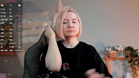 Rey online show from November 11, 2025, 4:29 pm