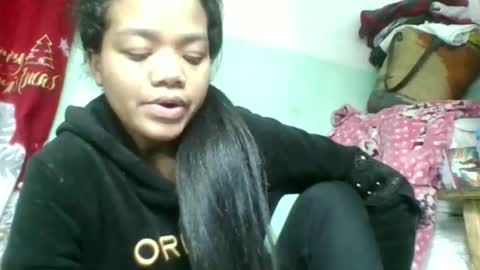 fetranialdy online show from September 25, 2025, 4:27 am