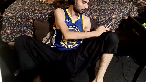 fezzyqt online show from September 26, 2025, 4:00 pm