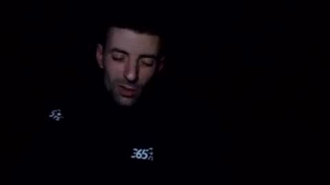 Snapshot of fffjj021 chatting on December 6, 2024, 1:29 am Raised in 90s online show from December 6, 2024, 1:29 am