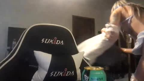 fgsammie online show from November 21, 2025, 11:14 pm