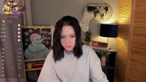 fiamoory online show from December 16, 2024, 4:34 am