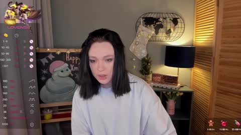 fiamoory online show from December 16, 2024, 7:37 am