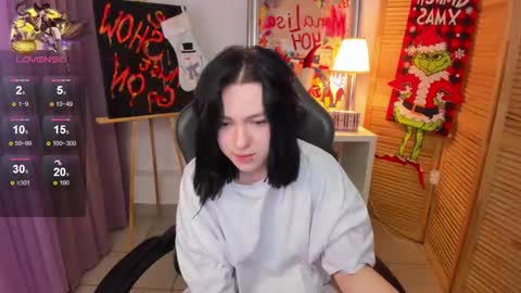 fiamoory online show from December 29, 2024, 4:05 am