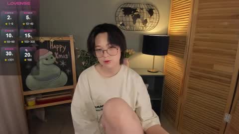 fiamoory online show from February 4, 2025, 12:00 pm