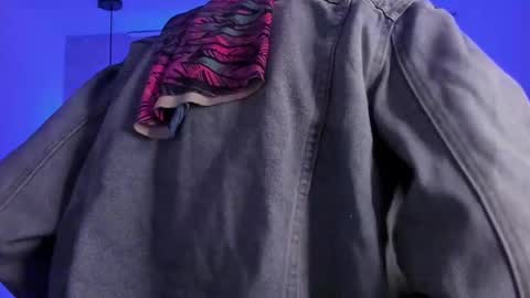   online show from February 22, 2025, 11:46 am