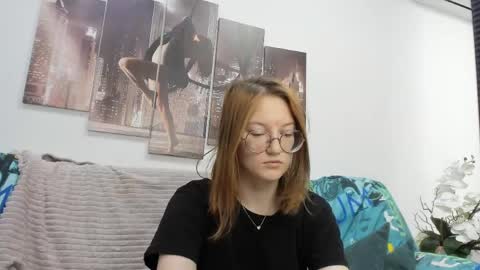 Snapshot of fiery__mary chatting on May 8, 2026, 3:34 am Mary online show from May 8, 2026, 3:34 am