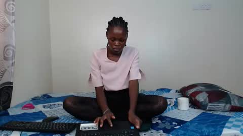 fierylola online show from January 13, 2026, 7:46 am