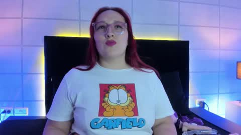 Luciana online show from November 12, 2025, 3:18 am