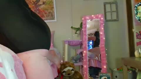 fieryminx67 online show from September 27, 2025, 8:41 am