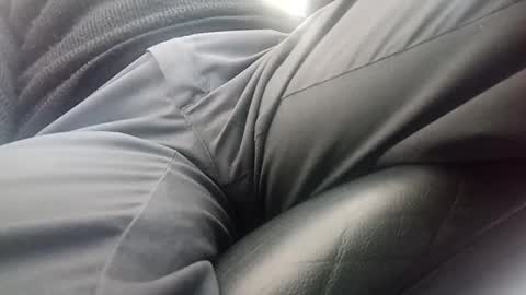 fifi010203 online show from February 28, 2025, 1:36 pm