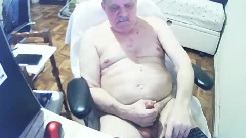 filhober online show from January 24, 2025, 1:45 am