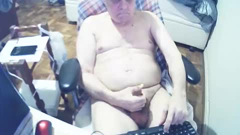 filhober online show from October 4, 2025, 1:36 am