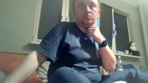 filipek757 online show from June 14, 2026, 7:27 pm