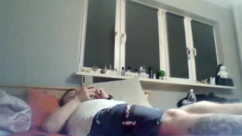 filipek757 online show from June 15, 2026, 8:44 pm
