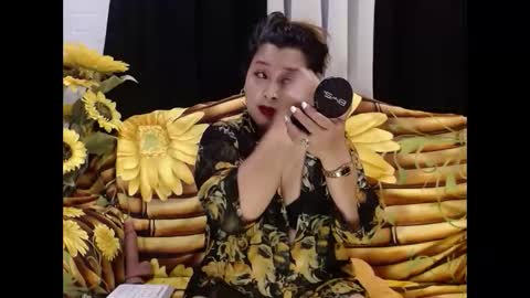 Yhen online show from May 3, 2026, 8:09 am