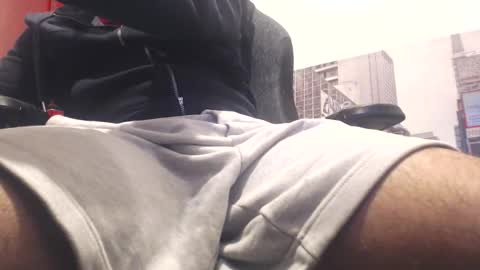 filouxx70 online show from October 19, 2025, 5:13 pm