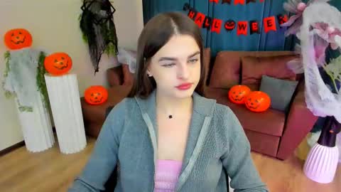 Snapshot of finalaccord chatting on October 27, 2025, 4:05 am Amanda online show from October 27, 2025, 4:05 am