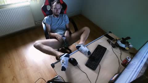 Jane and Findo online show from January 29, 2025, 3:37 pm