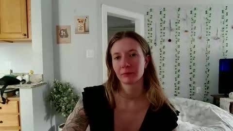 Snapshot of findomgoddessnatalia chatting on May 15, 2026, 4:58 pm Goddess Natalia Findom online show from May 15, 2026, 4:58 pm