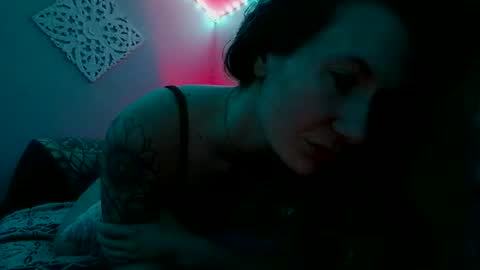 Snapshot of findomgoddessnatalia chatting on May 30, 2026, 5:26 am Goddess Natalia Findom online show from May 30, 2026, 5:26 am