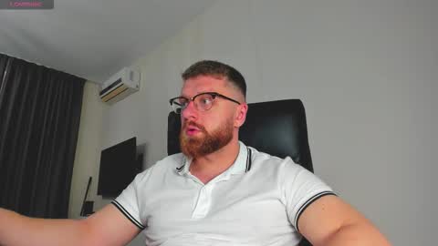 FindomGuyXXX online show from March 18, 2026, 11:02 am