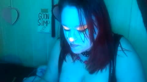 findommefoxi online show from February 1, 2025, 12:05 pm