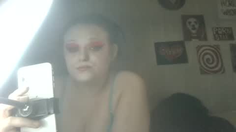 Snapshot of findommefoxi chatting on February 3, 2026, 6:22 am findommefoxi online show from February 3, 2026, 6:22 am