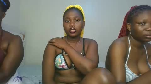 melanie online show from December 22, 2025, 11:18 am