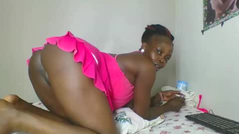 caro online show from October 22, 2025, 7:57 pm