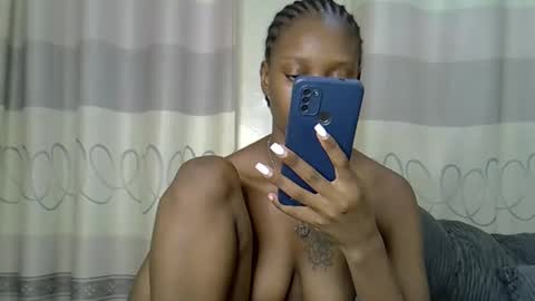 fine_queen12 online show from December 31, 2024, 1:30 pm