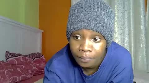 Snapshot of fine_queen12 chatting on April 1, 2026, 6:03 am fine_queen12 online show from April 1, 2026, 6:03 am