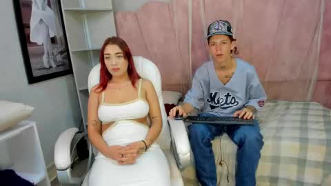 PhoenixEvelyn online show from September 16, 2025, 11:44 am