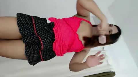 Snapshot of finest_jasminex chatting on September 22, 2025, 6:04 am Jasmine online show from September 22, 2025, 6:04 am