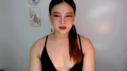 Snapshot of finest_jasminex chatting on May 22, 2026, 9:42 pm Jasmine online show from May 22, 2026, 9:42 pm
