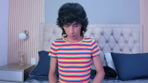 Snapshot of finn_04 chatting on June 19, 2026, 1:15 pm Finn online show from June 19, 2026, 1:15 pm