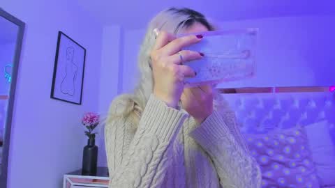 finnky1 online show from February 14, 2025, 3:33 am