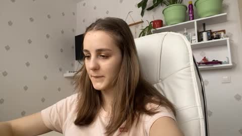 Snapshot of fionapiccard chatting on January 13, 2026, 11:26 am Keite wanna play Meow online show from January 13, 2026, 11:26 am