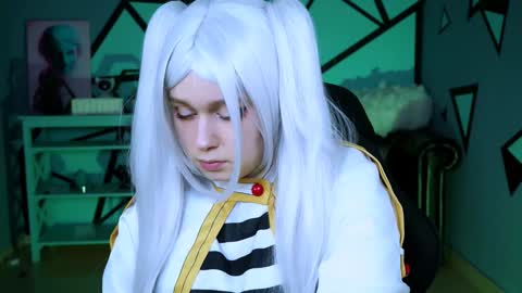 fiora online show from December 21, 2024, 9:33 am