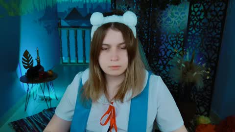 fiora online show from January 5, 2025, 11:15 am