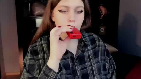 fiora online show from February 15, 2026, 7:51 am