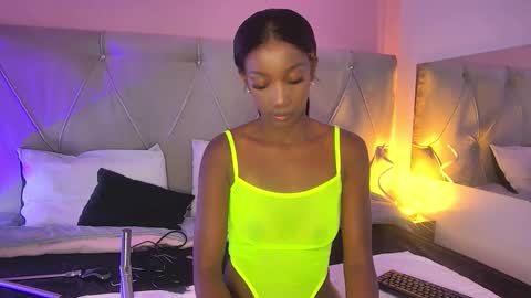 Fiorela Lenin  online show from January 13, 2026, 6:46 pm