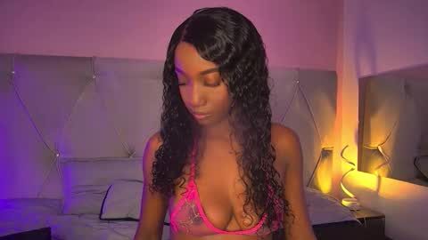 Fiorela Lenin  online show from April 12, 2026, 12:21 pm