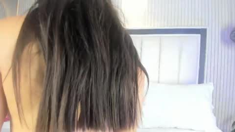 Fiorela online show from April 11, 2026, 4:06 am